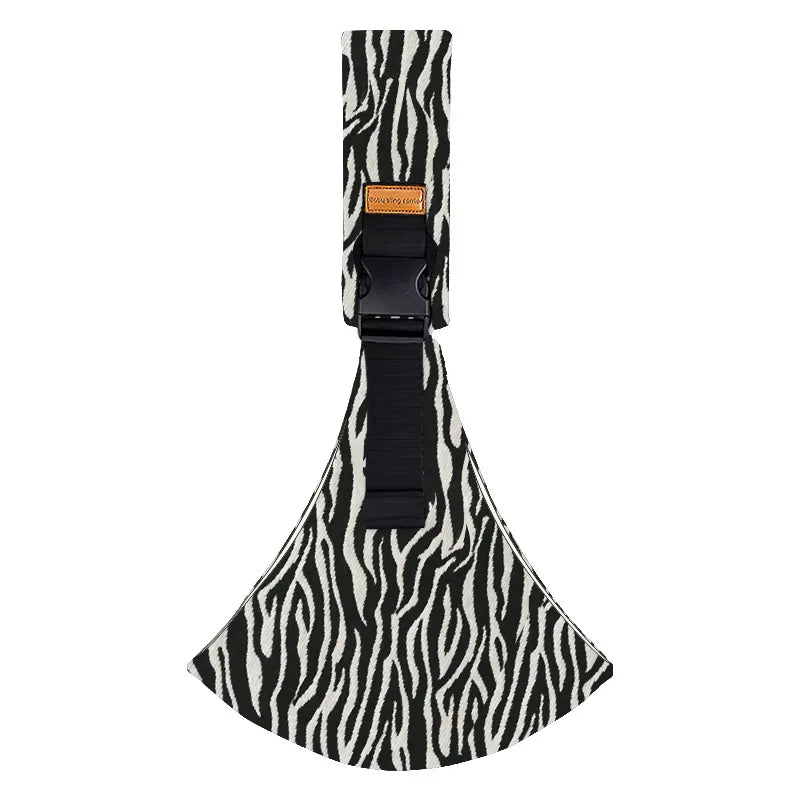 Ergonomischer Baby Tragegurt – Verstellbar & Kompakt, Zebrastreifen / Minikauf.ch