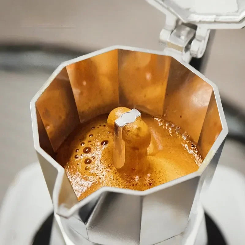 Italienischer Aluminium Espressokocher / Minikauf.ch