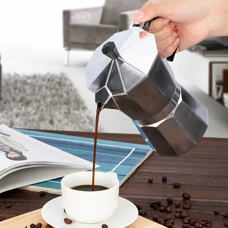 Italienischer Aluminium Espressokocher / Minikauf.ch
