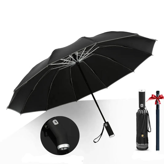Regenschirm mit LED-Taschenlampe, schwarz / Minikauf.ch
