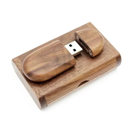 Personalisierter Holz USB Stick & Box mit Logo, Walnussholz / Minikauf.ch