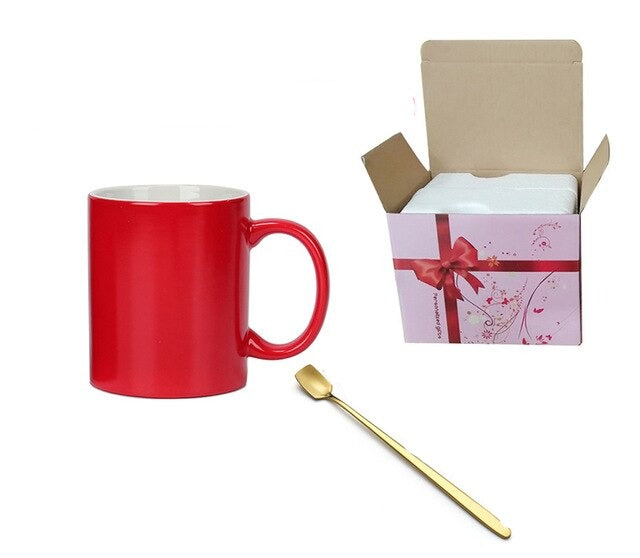 Personalisierte Farbwechsel Kaffeetasse mit Foto, rot / Minikauf.ch