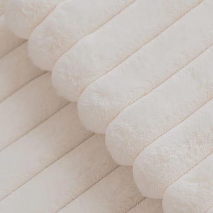 Quadratischer Kissenbezug aus Kunstfell / Minikauf.ch