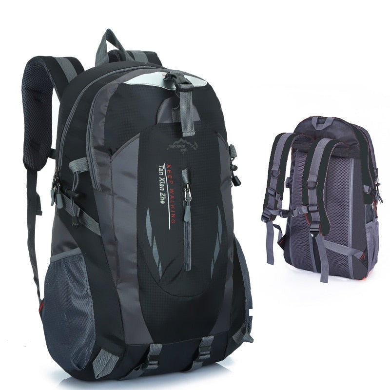 Wasserdichter Reise Rucksack mit perfekter Fluggrösse